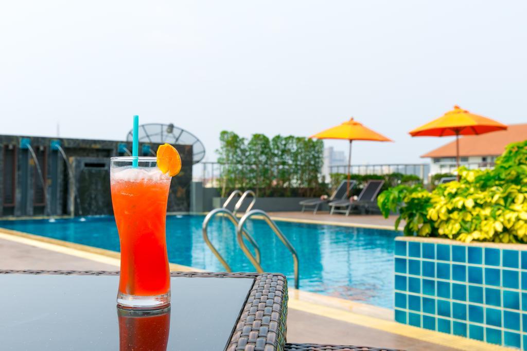 Adelphi Pattaya Hotel Exterior photo