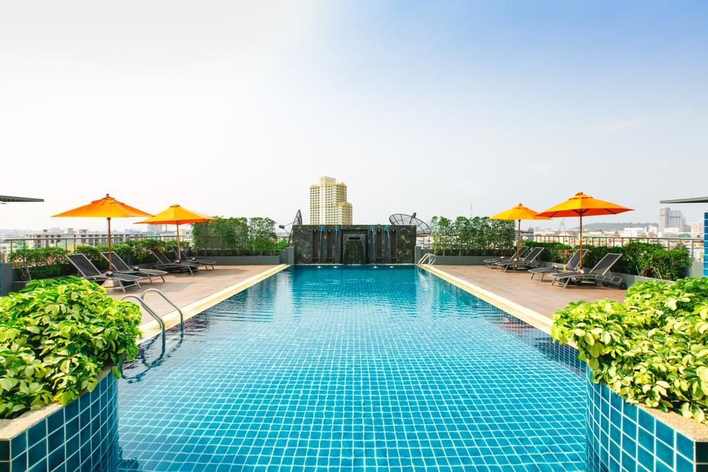 Adelphi Pattaya Hotel Exterior photo