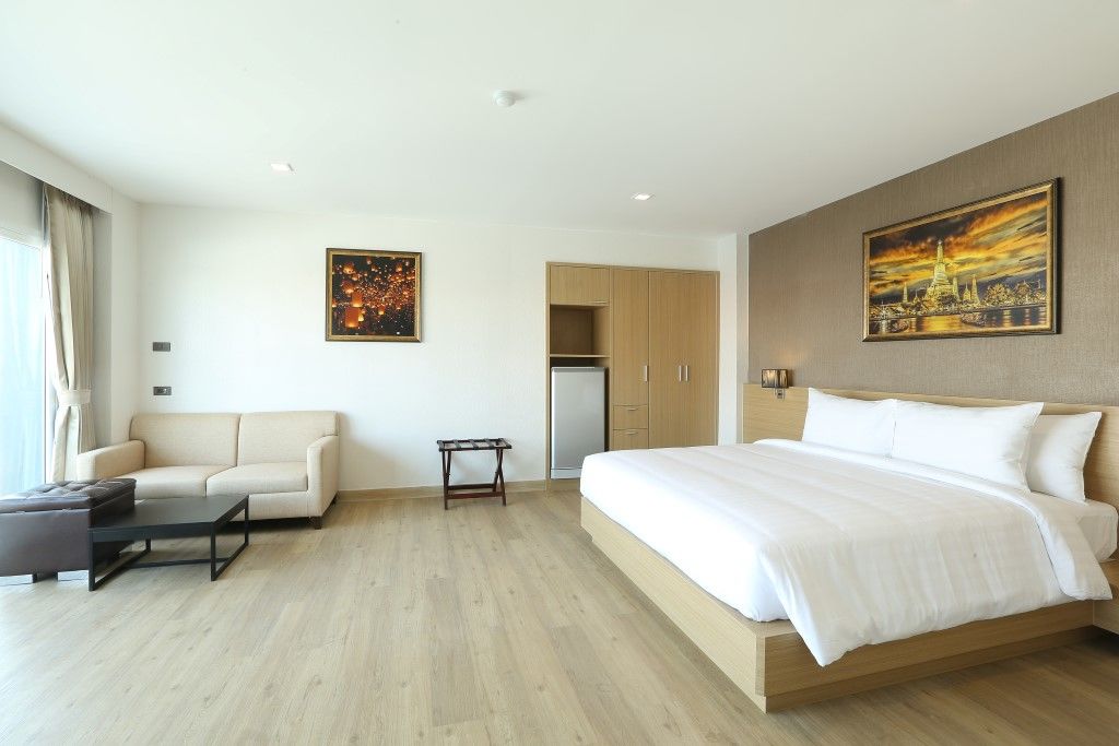 Adelphi Pattaya Hotel Exterior photo